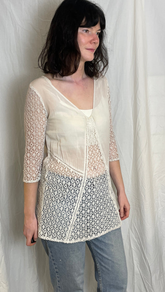 Vintage Y2K Long White Linen and Crochet V Neck Top - Size 10