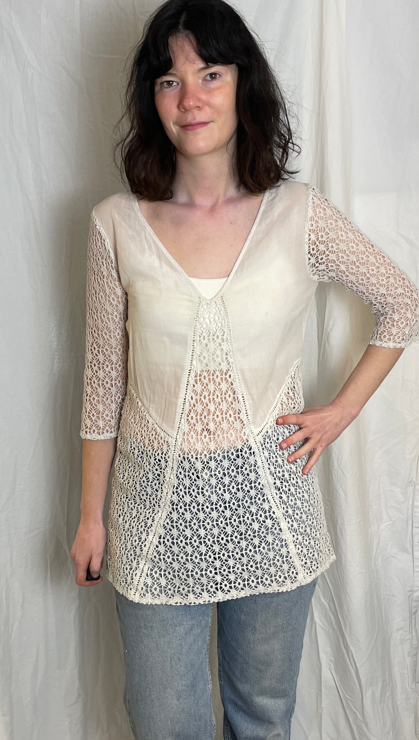 Vintage Y2K Long White Linen and Crochet V Neck Top - Size 10
