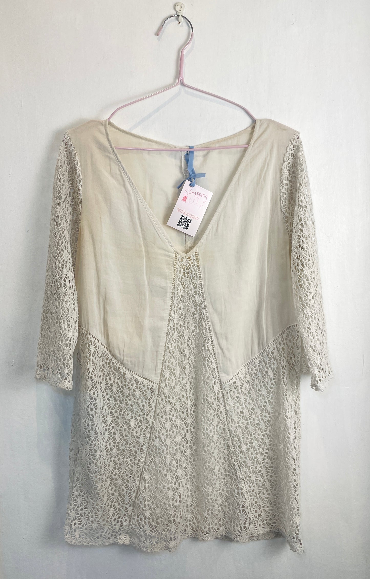 Vintage Y2K Long White Linen and Crochet V Neck Top - Size 10